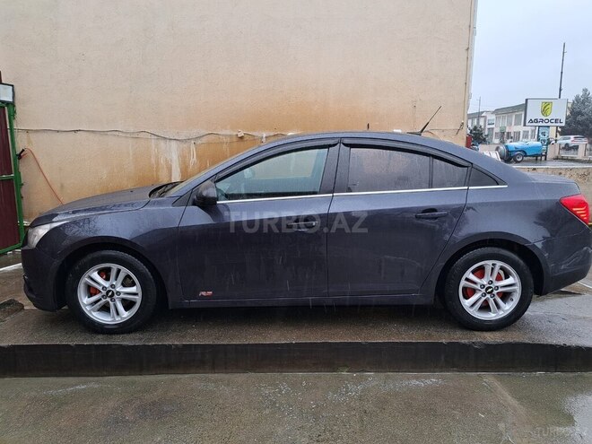 Chevrolet Cruze-4