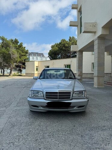 Mercedes C 240-1