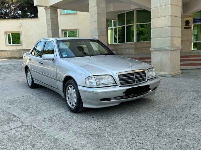 Mercedes C 240-4