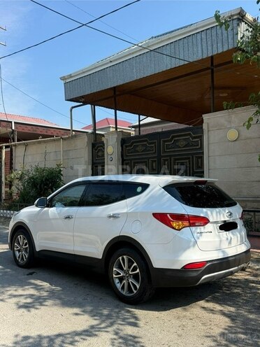 Hyundai Santa Fe-4