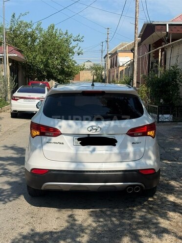 Hyundai Santa Fe-5