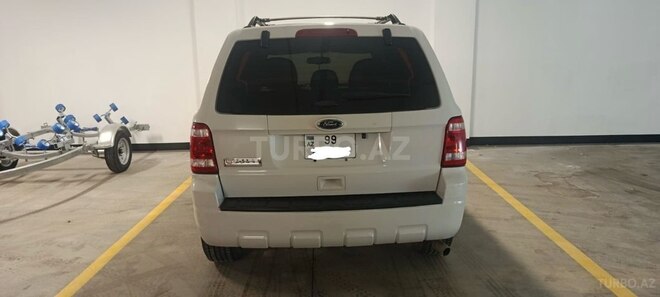 Ford Escape-2