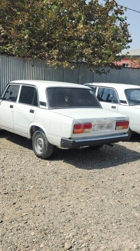 LADA (VAZ) 2107-2