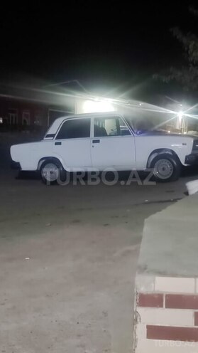 LADA (VAZ) 2107-4