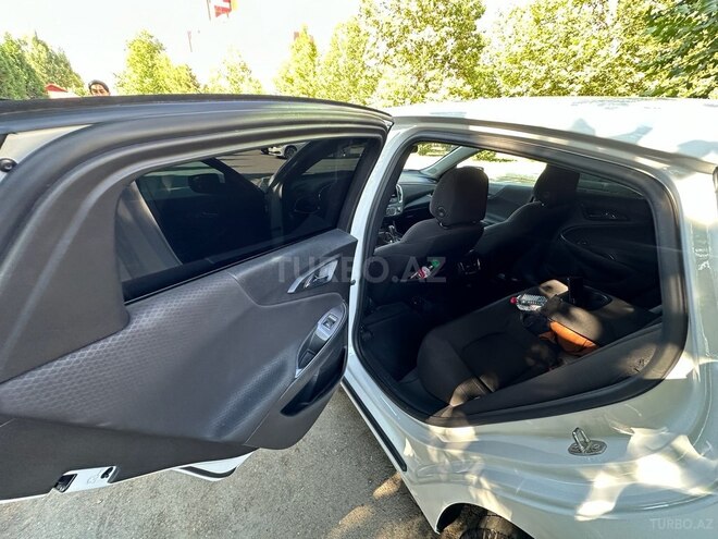 Chevrolet Malibu-10