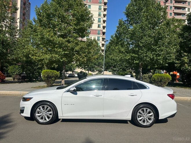 Chevrolet Malibu-8