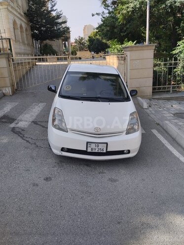 Toyota Prius-1