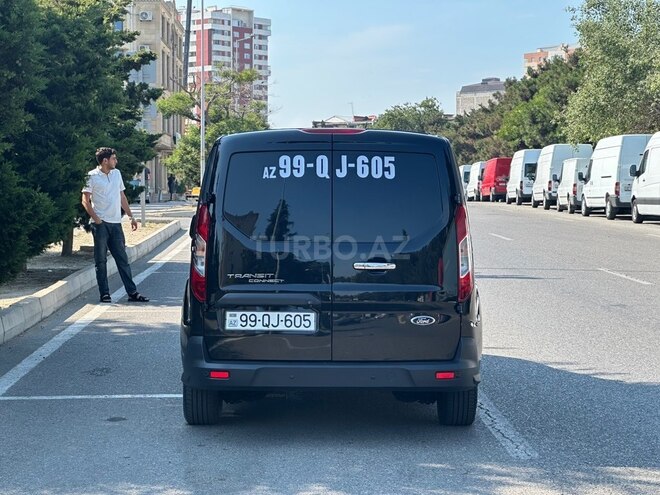 Ford Transit Connect-5