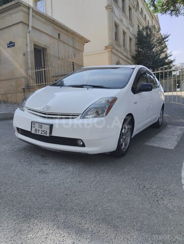Toyota Prius-7