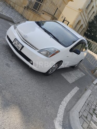 Toyota Prius-3