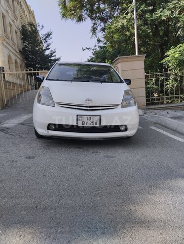 Toyota Prius-2