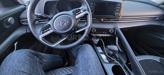 Hyundai Elantra-5