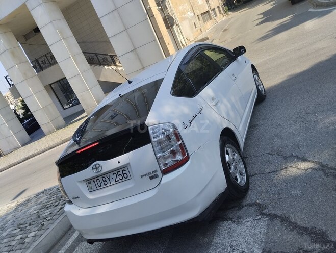 Toyota Prius-21