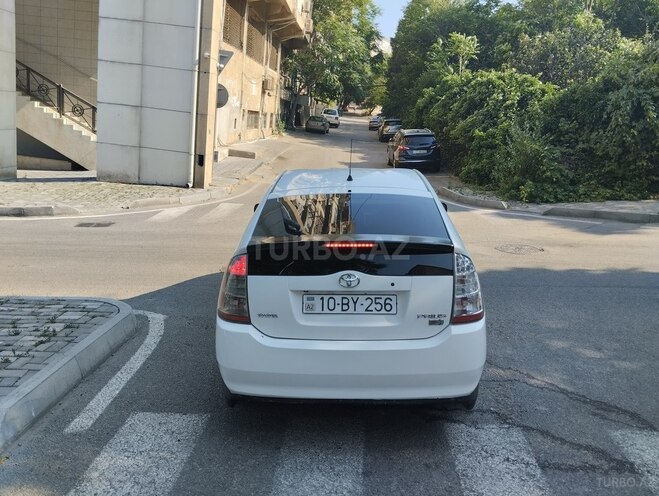 Toyota Prius-19