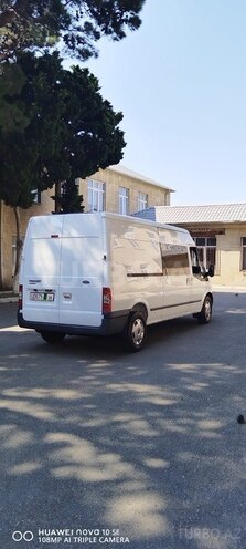 Ford Transit-6
