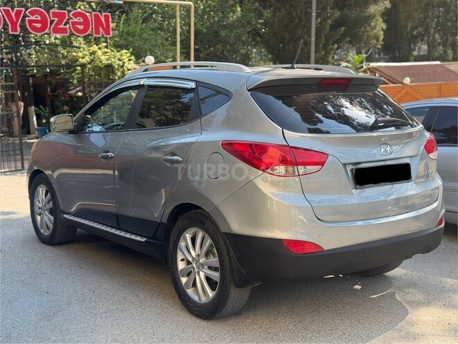Hyundai ix35-3