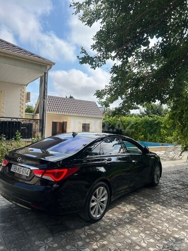 Hyundai Sonata-3