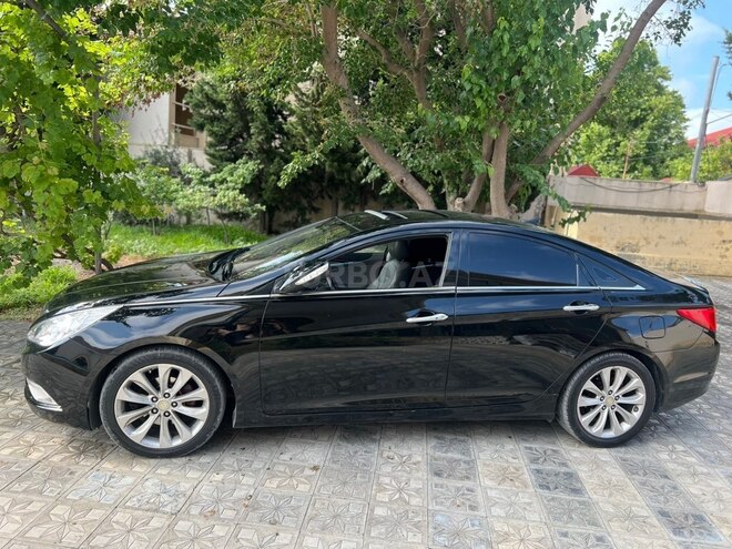 Hyundai Sonata-6