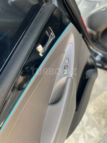 Hyundai Sonata-7