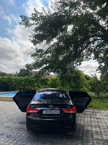 Hyundai Sonata-5