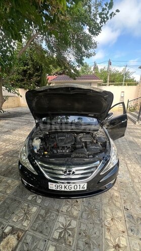 Hyundai Sonata-9
