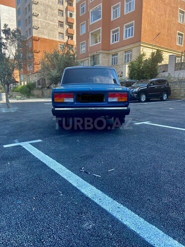 LADA (VAZ) 2107-2
