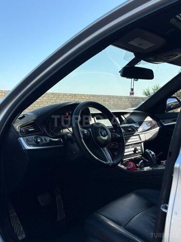 BMW 528-2