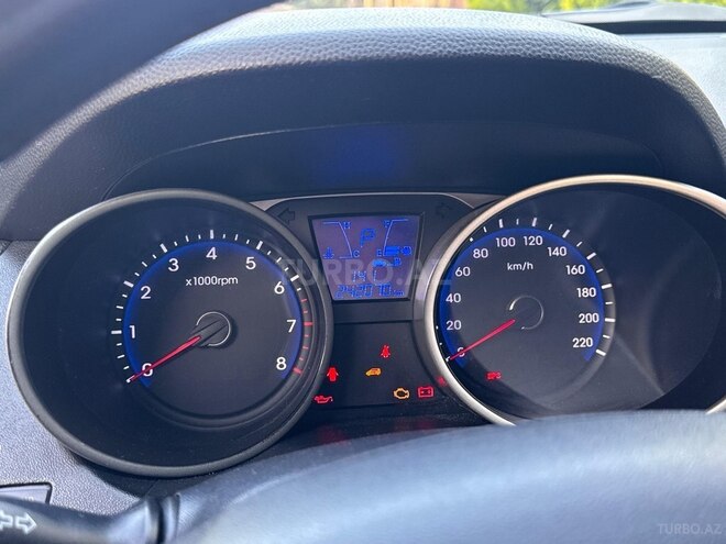 Hyundai ix35-9