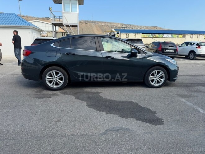Chevrolet Cruze-5