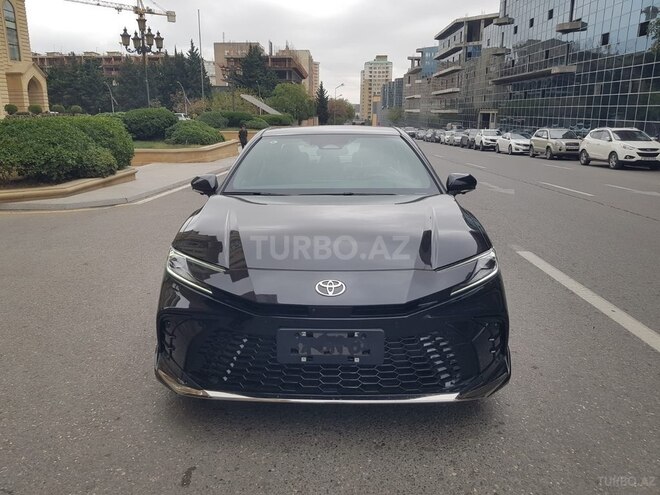 Toyota Camry-1