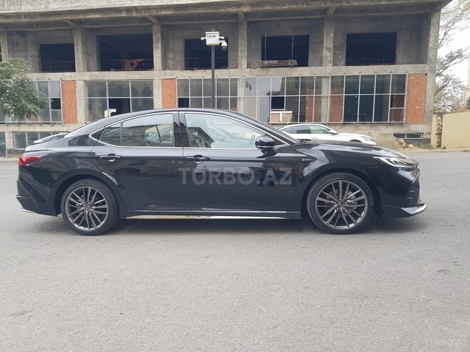 Toyota Camry-5
