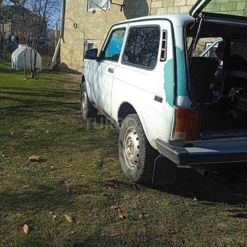 LADA (VAZ) Niva-6