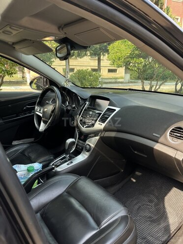 Chevrolet Cruze-18