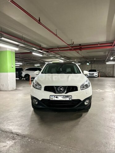 Nissan Qashqai-1