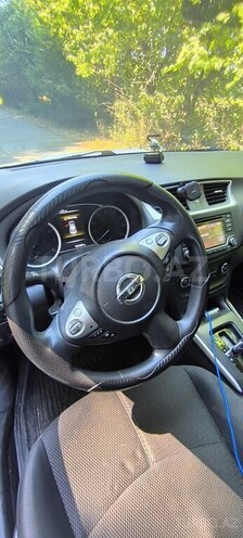 Nissan Sentra-3