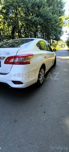 Nissan Sentra-6