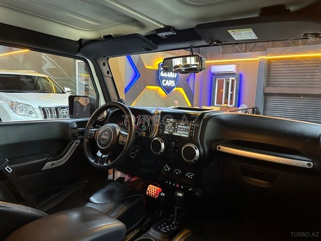 Jeep Wrangler-20