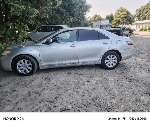 Toyota Camry-3