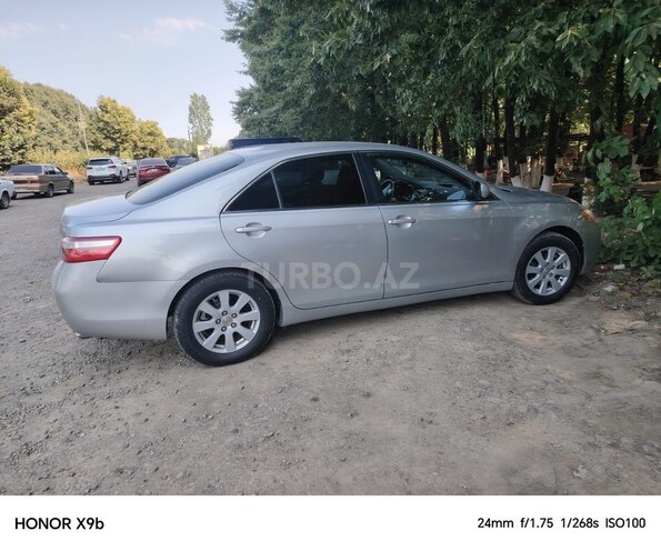 Toyota Camry-6