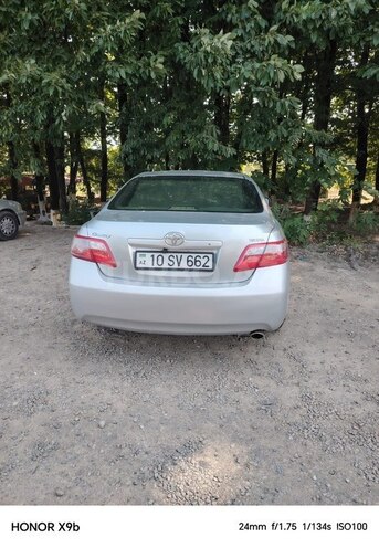 Toyota Camry-5