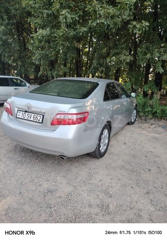 Toyota Camry-7