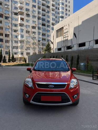 Ford Kuga-1