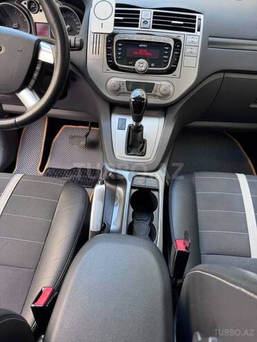 Ford Kuga-9