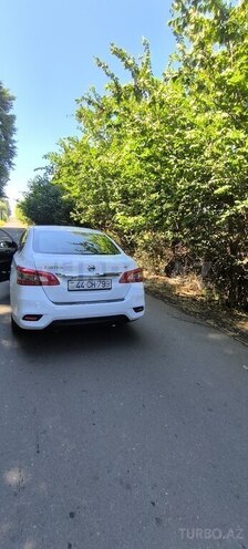 Nissan Sentra-9