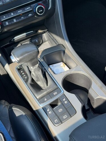 Kia Optima-15