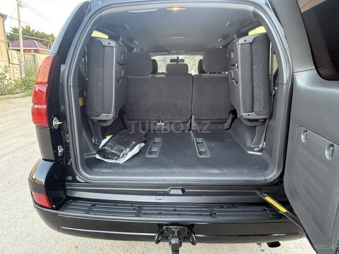 Toyota Land Cruiser Prado-8