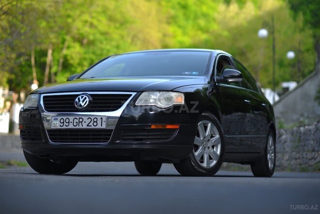 Volkswagen Passat-1