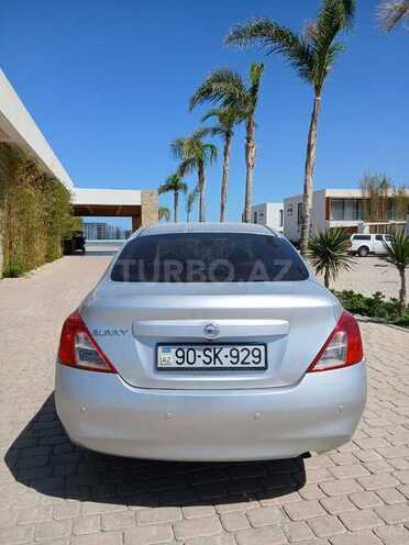 Nissan Sunny-2