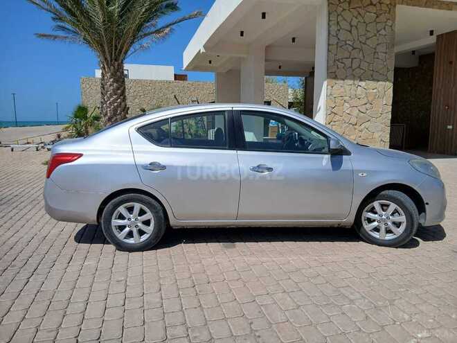 Nissan Sunny-5