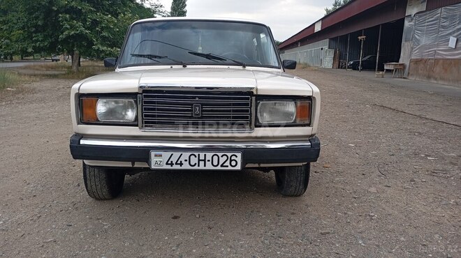 LADA (VAZ) 2107-1